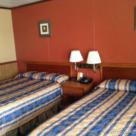 Village Inn Motel - Berrien Springs 外观 照片