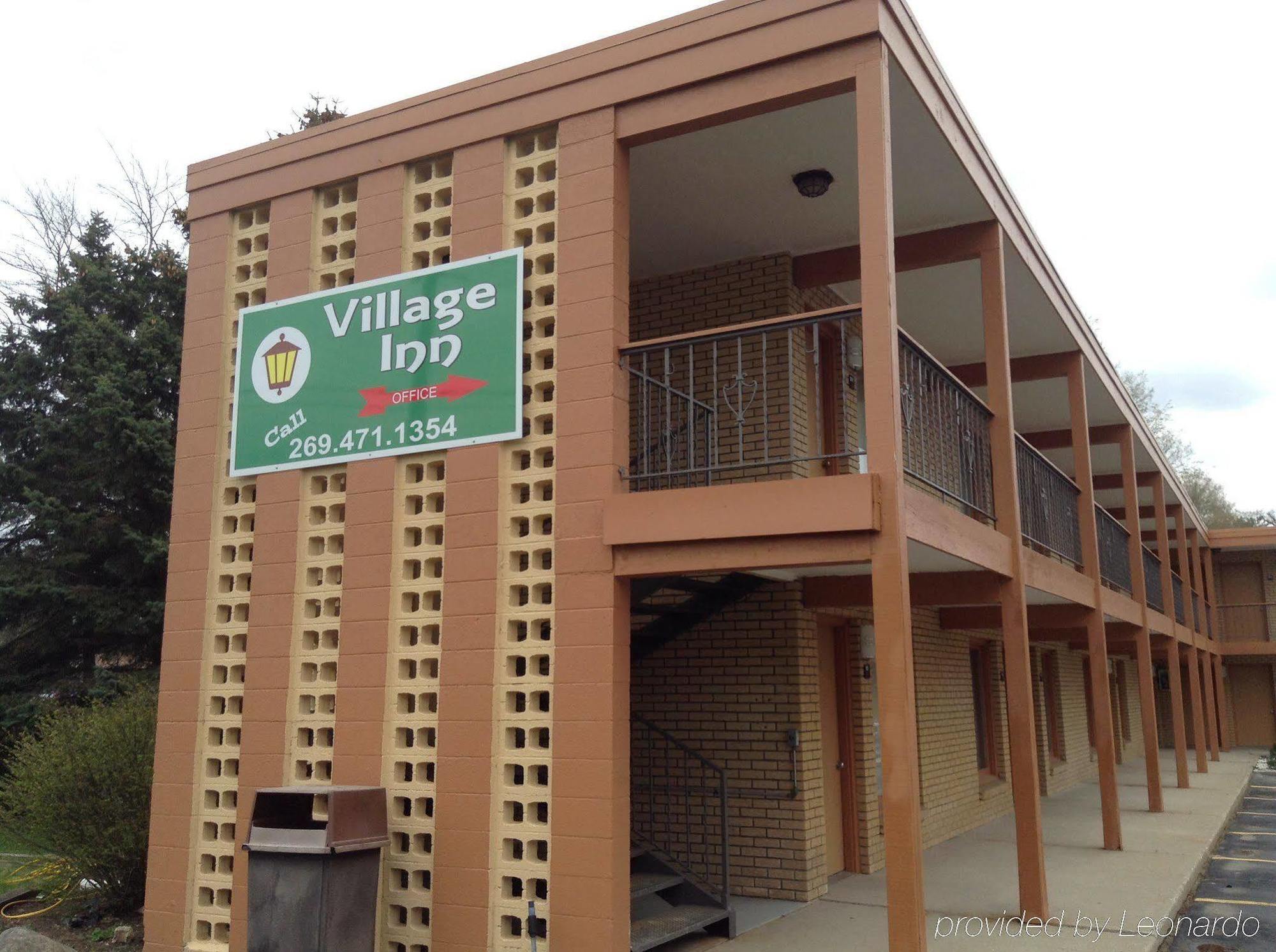 Village Inn Motel - Berrien Springs 外观 照片